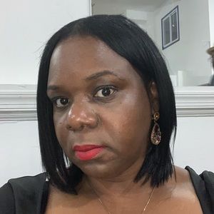 Meet your Posher, Beverly